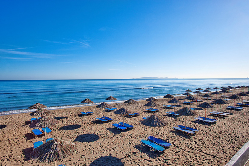 Creta Beach-Sunbeds Area_s