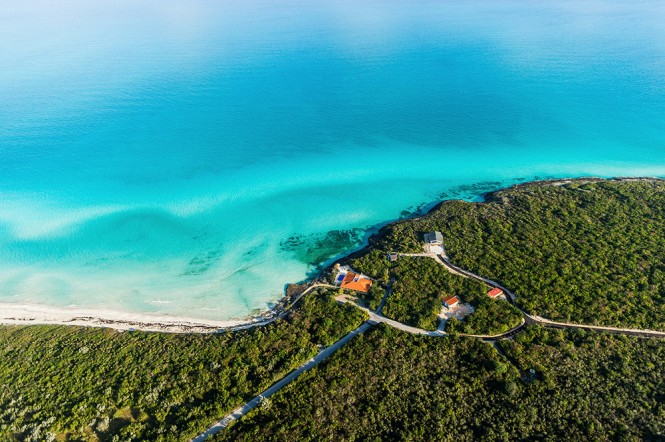 Cuba-as-photographed-by-Marius-JovaiSa-665x442